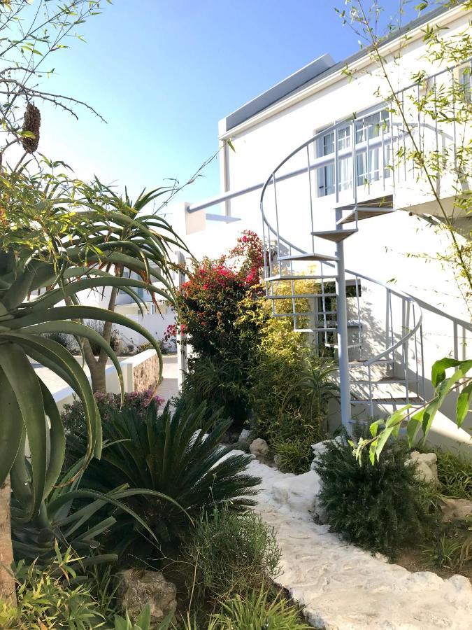 Perfect 10 - 10 To 13 Sleeper Luxury Holiday Home Breakage Deposit Of R2500 Per Weekend Lease Langebaan Esterno foto