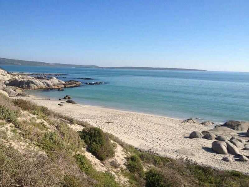 Perfect 10 - 10 To 13 Sleeper Luxury Holiday Home Breakage Deposit Of R2500 Per Weekend Lease Langebaan Esterno foto