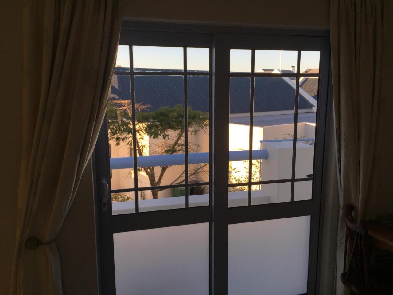 Perfect 10 - 10 To 13 Sleeper Luxury Holiday Home Breakage Deposit Of R2500 Per Weekend Lease Langebaan Esterno foto