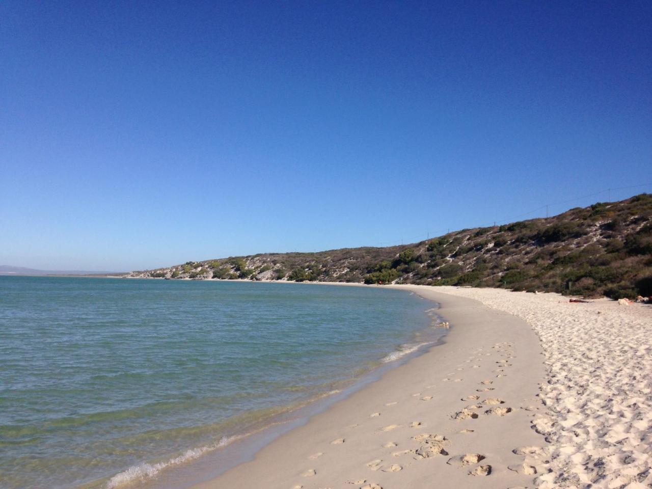 Perfect 10 - 10 To 13 Sleeper Luxury Holiday Home Breakage Deposit Of R2500 Per Weekend Lease Langebaan Esterno foto