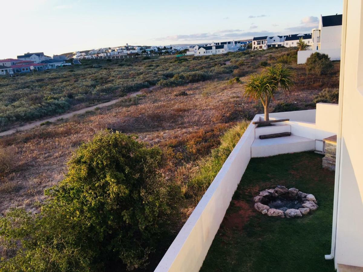 Perfect 10 - 10 To 13 Sleeper Luxury Holiday Home Breakage Deposit Of R2500 Per Weekend Lease Langebaan Esterno foto